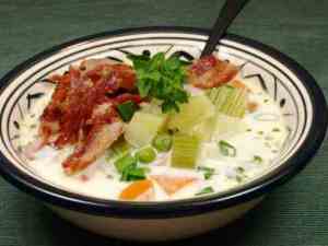 Prøv også Potetsuppe med sprø bacon og grønne erter.