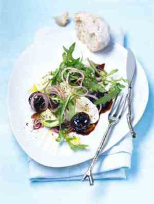 Prøv også Mozzarella carpaccio med svisker.