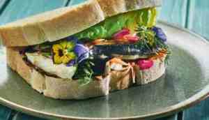 Prøv også Saba sando - Makrellsandwich på japansk vis.
