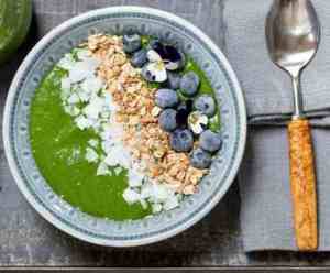 Prøv også Smoothiebolle med spinat, lime, ingefær og banan.