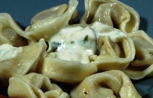 Prøv også Tortellini med ostesaus.