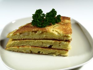 Prøv også Potetomelett (Tortilla de patata).