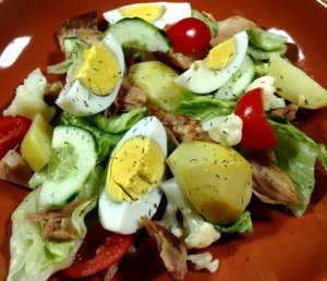 Prøv også Egg- og kyllingsalat.