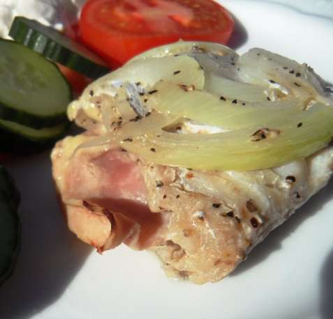 Fisk med ost og skinke oppskrift.