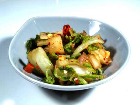 Kim chi (kimchi) kinakål i saltlake oppskrift.