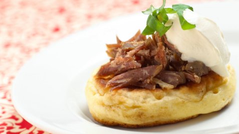 Blinis med pinnekjøtt oppskrift.