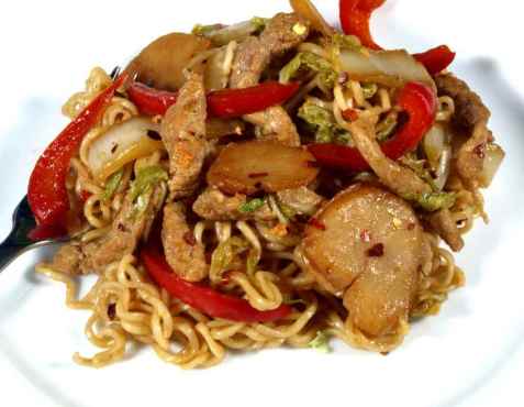 Kai Yang (krydret kylling-wok) oppskrift.
