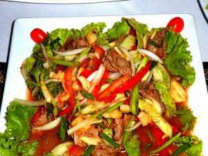 Thai biff salat oppskrift.