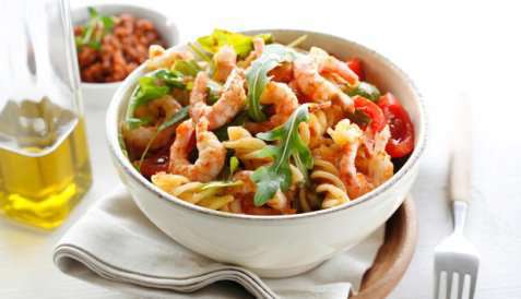 Pastasalat med reker oppskrift.