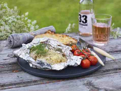 Foliebakt kyllingfilet i dill oppskrift.