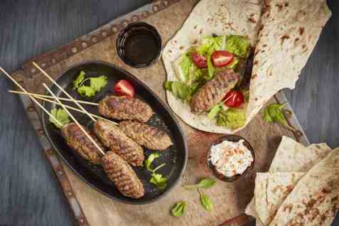 Sis köftesi - tyrkisk kebab oppskrift.