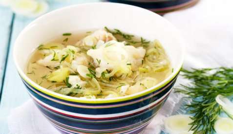 Fiskesuppe med hyse og purre oppskrift.