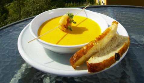 Gresskarsuppe med kamskjell oppskrift.