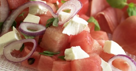 Melon og fetaostsalat oppskrift.