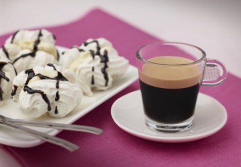 Meringues Vanilla, Chocolate and Arpeggio oppskrift.