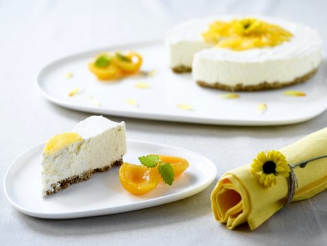 Ostekake med aprikos oppskrift.