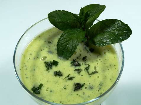Mango-mint cooler oppskrift.