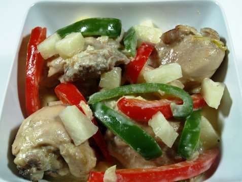 Pininyahang Manok (Ananas kylling) oppskrift.