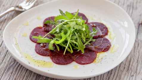 Reinsdyrcarpaccio oppskrift.