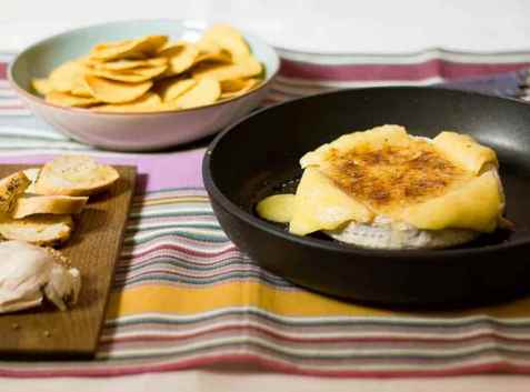 Varm brie med smak av Mexico oppskrift.
