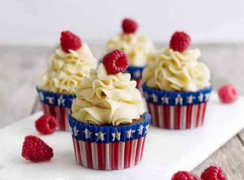Cupcakes med vaniljefrosting oppskrift.
