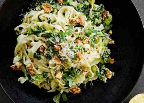 Kremet pasta med ricotta og purre oppskrift.