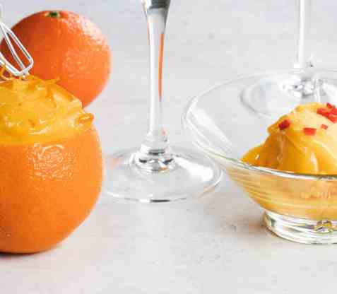 Appelsinsorbet med ingefær og chili oppskrift.