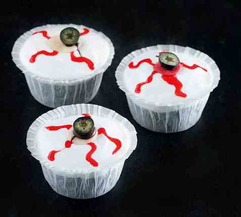 Halloween-muffins med øyne oppskrift.