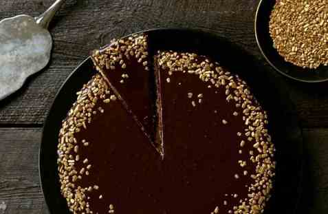 Konfektkake med gull oppskrift.