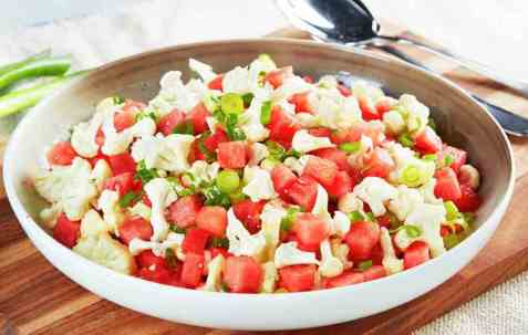 Blomkålsalat med vannmelon oppskrift.
