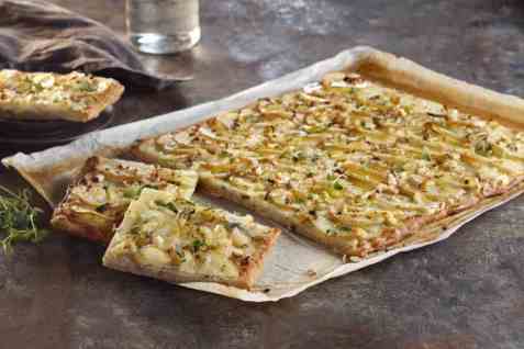 Pizza bianco med poteter oppskrift.