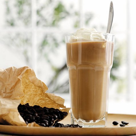 Kaffe-banan-shake oppskrift.