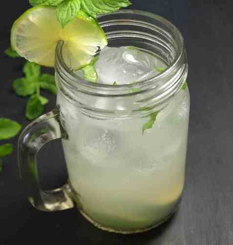 Moscow mule i glass oppskrift.
