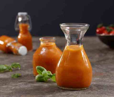 Hjemmelaget tomatketchup oppskrift.