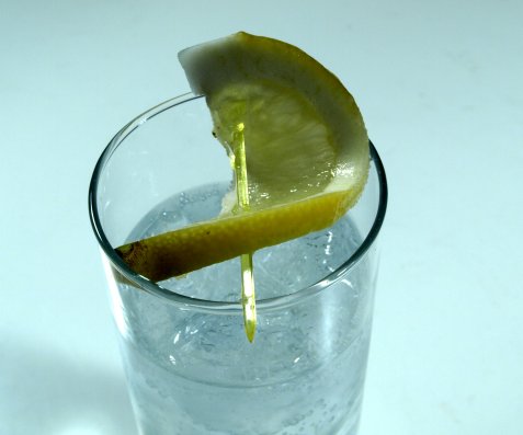 Vodka and Tonic oppskrift.