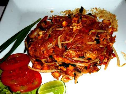 Thai nudelsalat oppskrift.